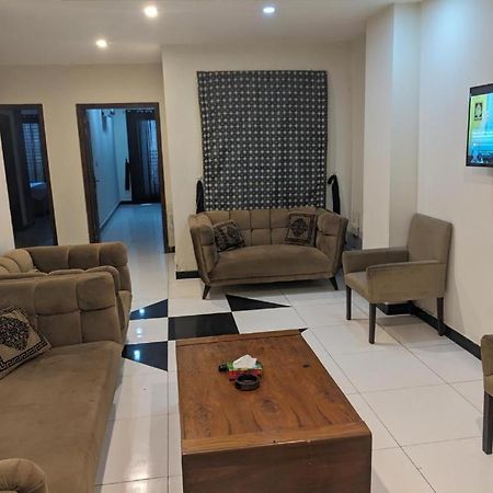 Lavish Hotel Rawalpindi Bagian luar foto